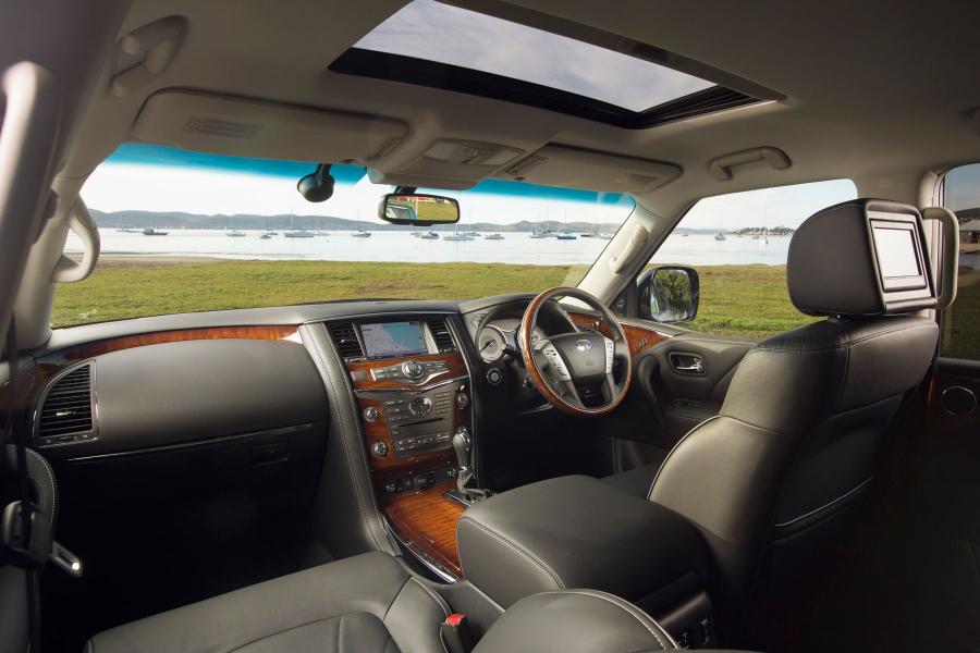  Infiniti QX80 5.6 2015 года  (AU) (фото 29 из 30)